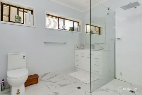 Property photo of 233 Burchfield Avenue Deniliquin NSW 2710