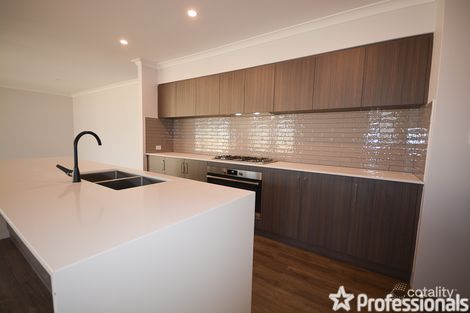 18 Goldsworthy Loop, Dawesville, WA 6211