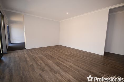Property photo of 18 Goldsworthy Loop Dawesville WA 6211