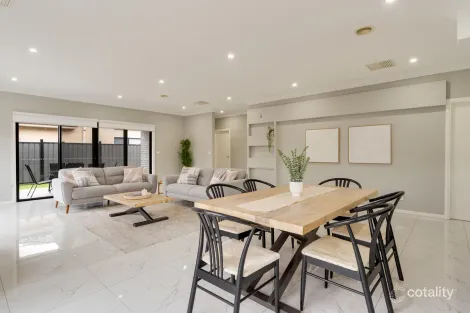 Property photo of 54 Peppertree Parade Craigieburn VIC 3064
