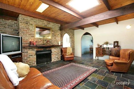 Property photo of 23 Storey Avenue Research VIC 3095