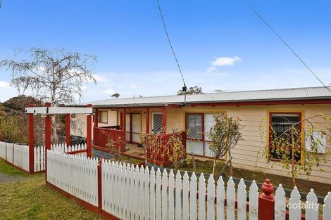 Property photo of 70 Shirley Crescent Woori Yallock VIC 3139