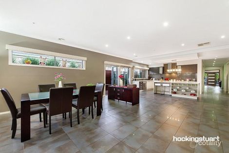 Property photo of 11 Botanical Drive Caroline Springs VIC 3023