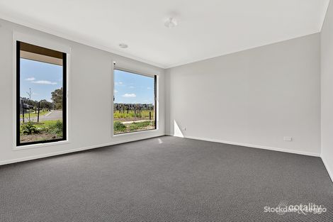 Property photo of 48 Nesting Vista Craigieburn VIC 3064