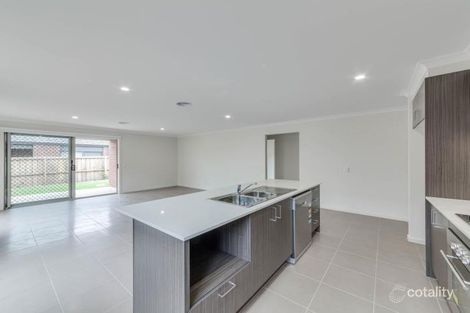 Property photo of 47 Greenhaven Drive Greenvale VIC 3059