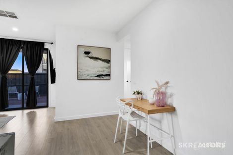 Property photo of 24 York Parade Wollert VIC 3750