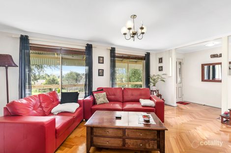 Property photo of 8 Greenglades Court Wandin North VIC 3139