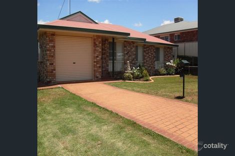 9 DYSON DR, DARLING HEIGHTS, QLD 4350