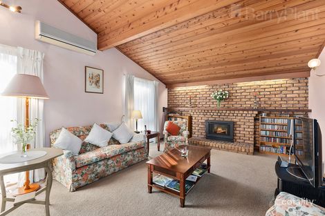 21 St Boswells Ave, Berwick, VIC 3806