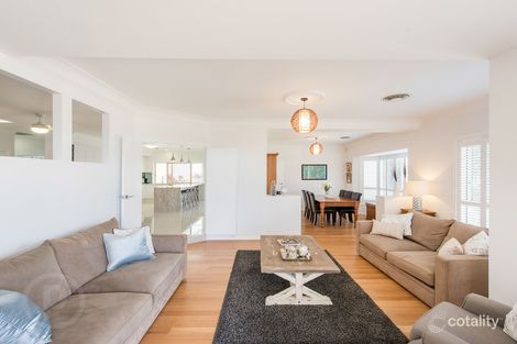 Property photo of 8 Barnstos Place Carindale QLD 4152
