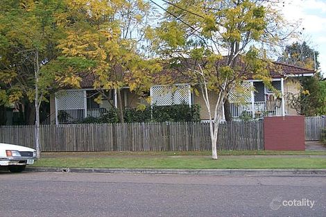 8 Barton Rd, Hawthorne, QLD 4171