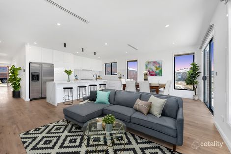 Property photo of 11 Savoy Road Wollert VIC 3750