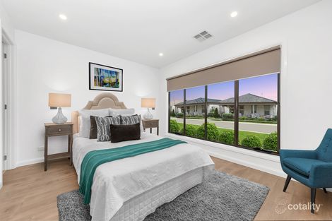 Property photo of 7 Harding Street Mickleham VIC 3064