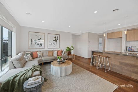 Property photo of 31 Snead Boulevard Cranbourne VIC 3977