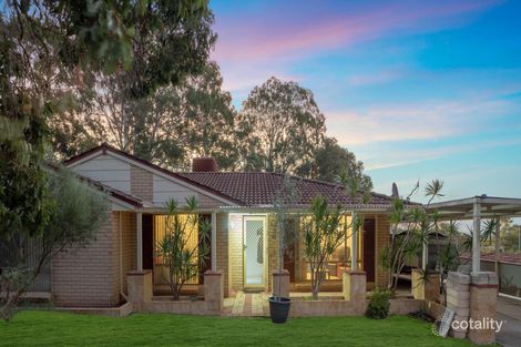 5 Carrick Rd, Mount Richon, WA 6112