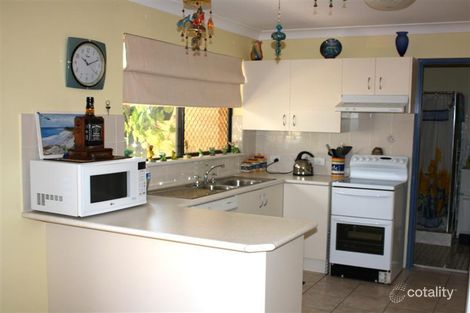 Property photo of 2/2 Waratah Avenue Yamba NSW 2464