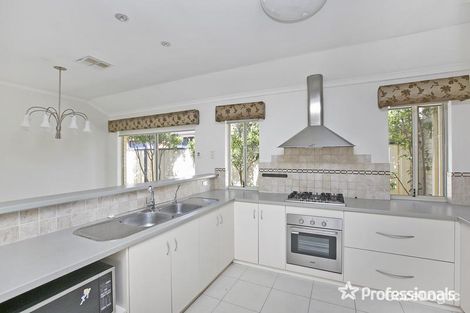 Property photo of 4 Claiborne Vista Success WA 6164