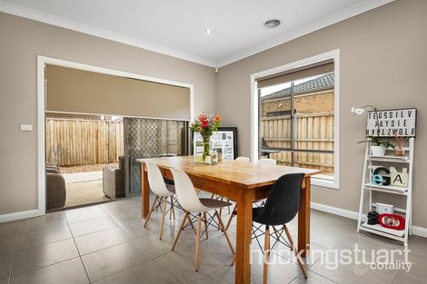 Property photo of 2 Ferdinand Place Harkness VIC 3337