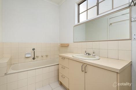 Property photo of 17/2A Cameron Road Essendon VIC 3040