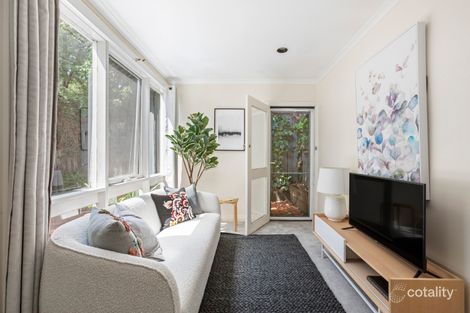 Property photo of 2 St Georges Road Armadale VIC 3143