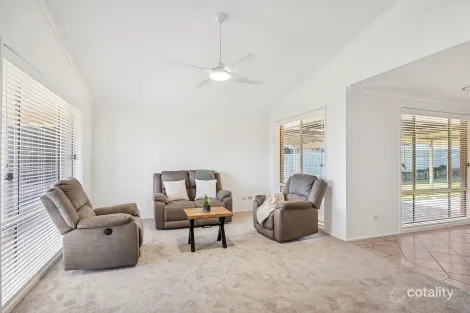Property photo of 7 Bristol Close Kanwal NSW 2259