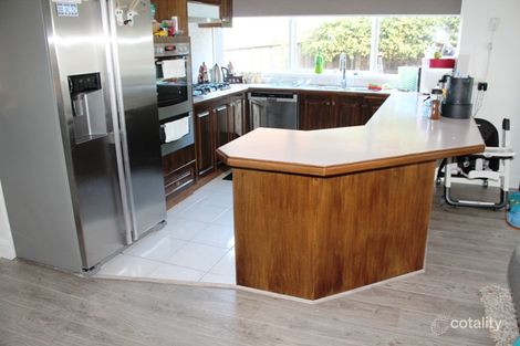 Property photo of 9 Stevens Close Roxburgh Park VIC 3064