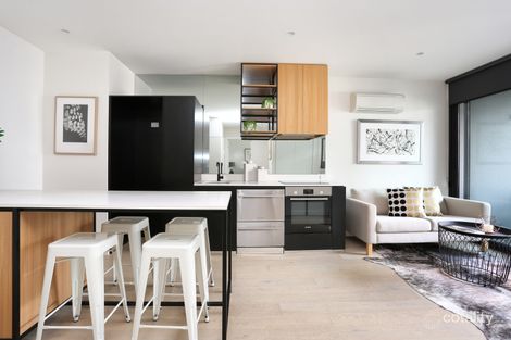 Property photo of 205/9 Railway Place Fairfield VIC 3078