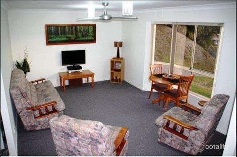 Property photo of 3 Pinemount Crescent Oxenford QLD 4210