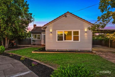 Property photo of 4 Rosemont Crescent Kennington VIC 3550