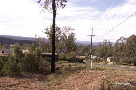 Property photo of 4 Gordon Crescent Withcott QLD 4352