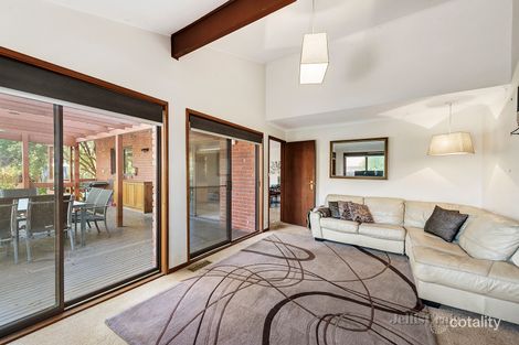 Property photo of 8 Inglewood Close Doncaster East VIC 3109