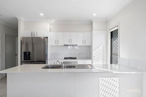 Property photo of 8 Mount Barney Crescent Park Ridge QLD 4125