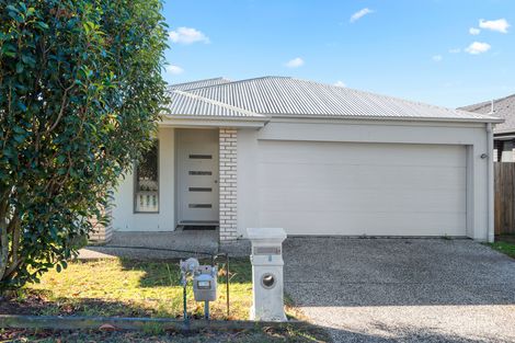 Property photo of 8 Mount Barney Crescent Park Ridge QLD 4125