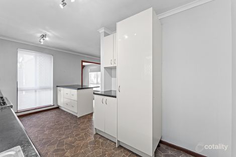 Property photo of 8 Blue Fin Drive Golden Bay WA 6174