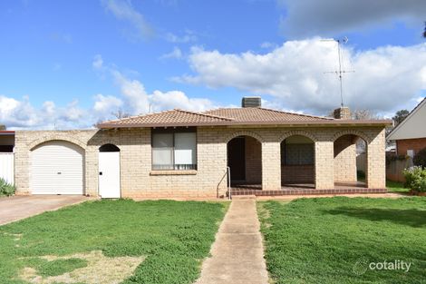 1 Downes Cres, Parkes, NSW 2870