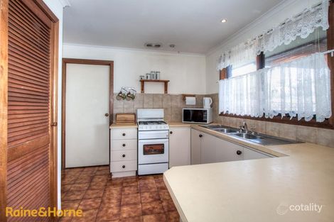 Property photo of 6 Burke Road Sunbury VIC 3429