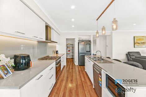 Property photo of 24 Bexley Boulevard Drouin VIC 3818