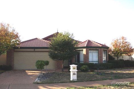 16 Caroline Springs Bvd, Caroline Springs, VIC 3023