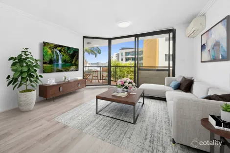 303/11 Mooramba Rd, Dee Why, NSW 2099