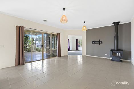 Property photo of 8 Mineral Court Drouin VIC 3818
