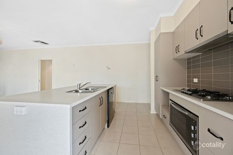 Property photo of 8 Mineral Court Drouin VIC 3818