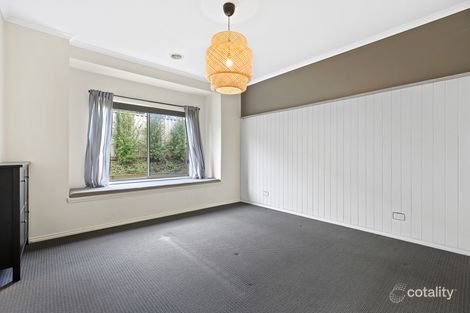Property photo of 8 Mineral Court Drouin VIC 3818