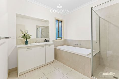 Property photo of 218 Clarendon Drive Keysborough VIC 3173