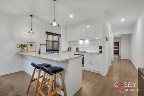 Property photo of 34 Cherokee Parade Clyde VIC 3978