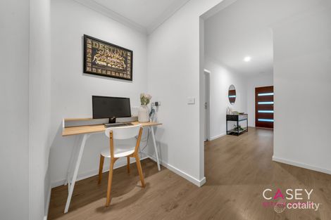 Property photo of 34 Cherokee Parade Clyde VIC 3978