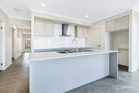 3 Treeline Ave, Arundel, QLD 4214