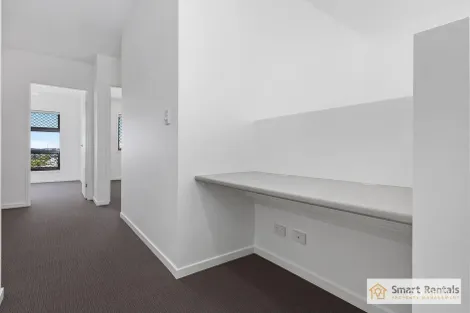 Property photo of 37 Affinity Place Birtinya QLD 4575