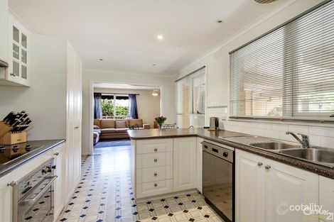 Property photo of 17 Helen Avenue Croydon South VIC 3136