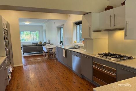 15 Waratah St, Freshwater, NSW 2096