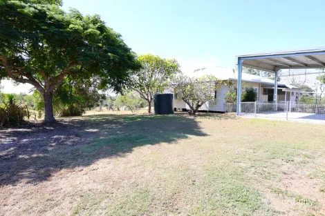 Property photo of 56 Moore Road Gracemere QLD 4702